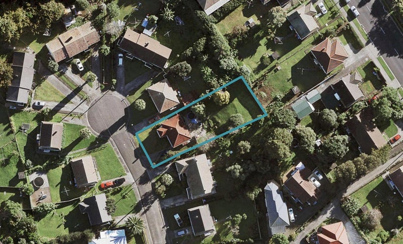 11 Cassino Terrace, Mount Albert, Auckland - Carousel 1