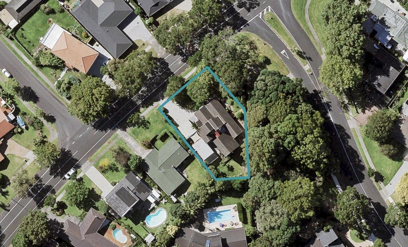 130 Fisher Parade, Sunnyhills, Auckland - Carousel 1