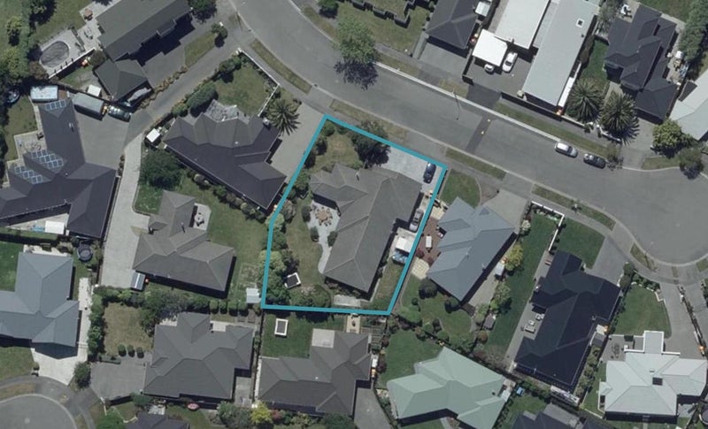 14 St Keverne Close, Burwood, Christchurch - Carousel 1