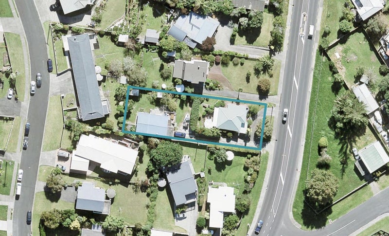 904B Whangaparaoa Road, Manly, Whangaparaoa - Carousel 1