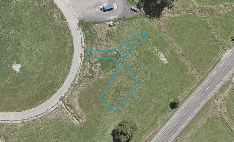 18 Fenwick Crescent, Wallaceville, Upper Hutt - Carousel 1