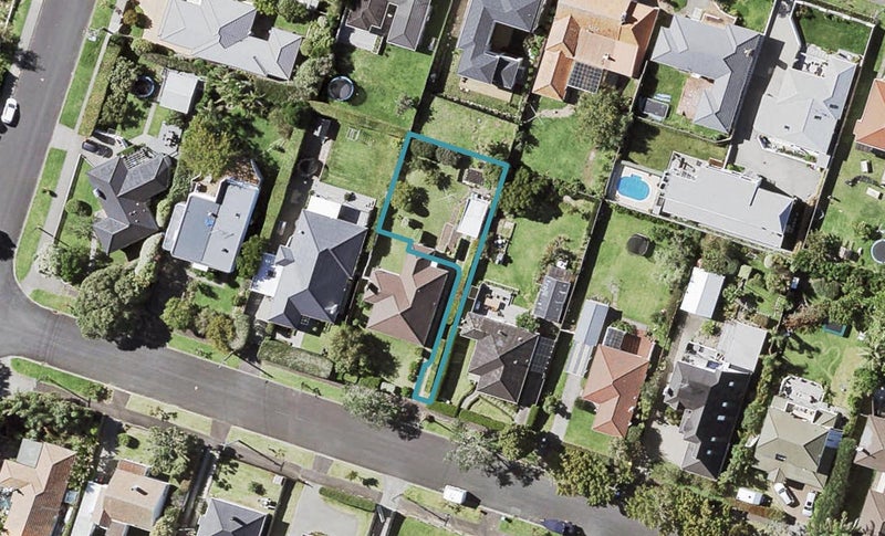 8A Colchester Avenue, Glendowie, Auckland  - Carousel 1