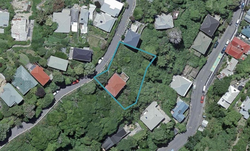 15 Mount Pleasant Road, Aro Valley, Wellington - Carousel 1
