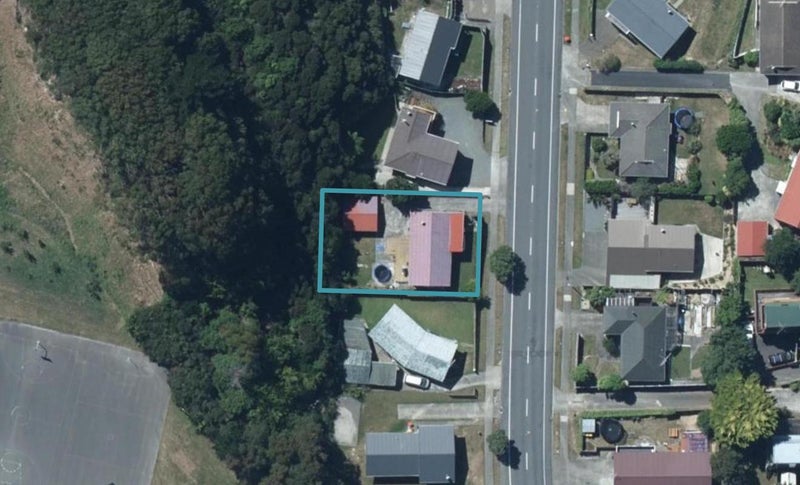 29 Omapere Street, Whitby, Porirua - Carousel 1