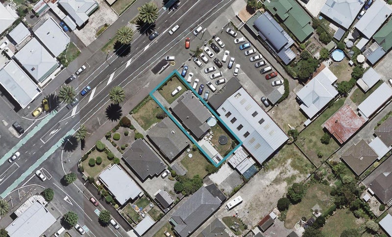 16 Kennedy Road, Napier South, Napier - Carousel 1