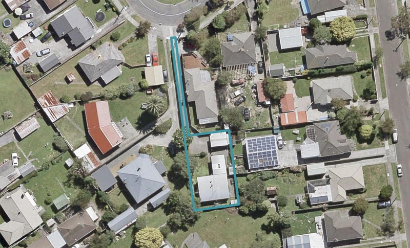 9C Davis Crescent, Elderslea, Upper Hutt - Carousel 1