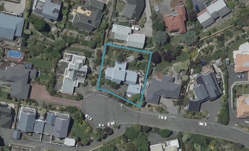 10 Uldale Place, Westmorland, Christchurch - Carousel 1