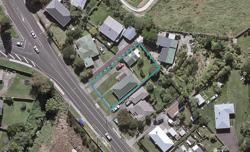 124 Omata Road, Marfell, New Plymouth - Carousel 1