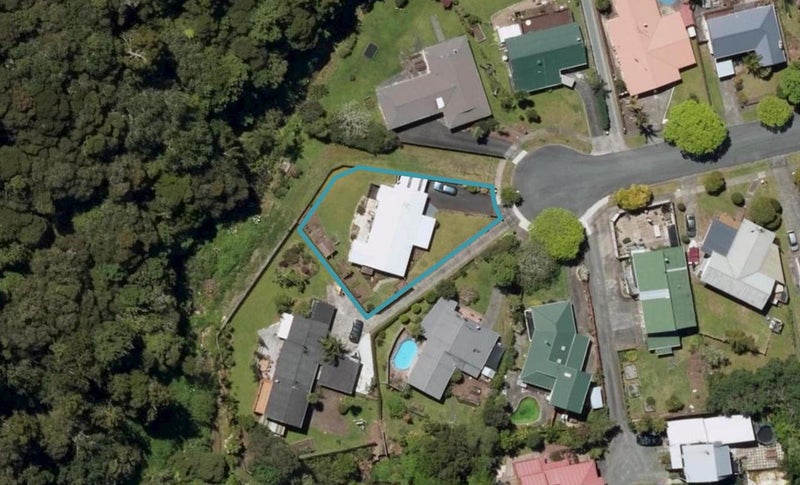 25 Ranfurly Place, Kamo, Whangarei - Carousel 1