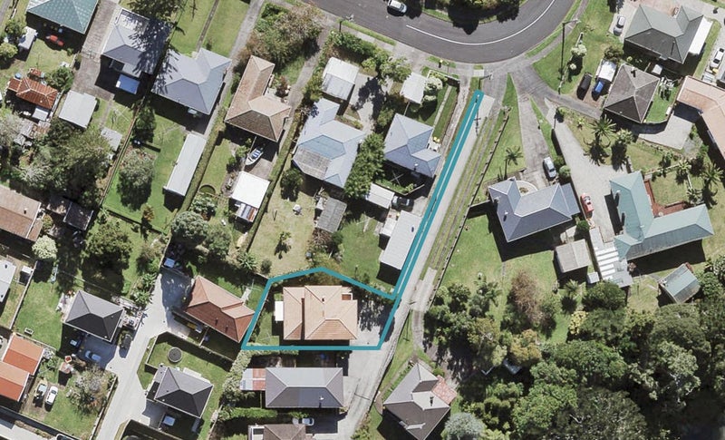 21 Beaubank Road, Kelston, Auckland - Carousel 1