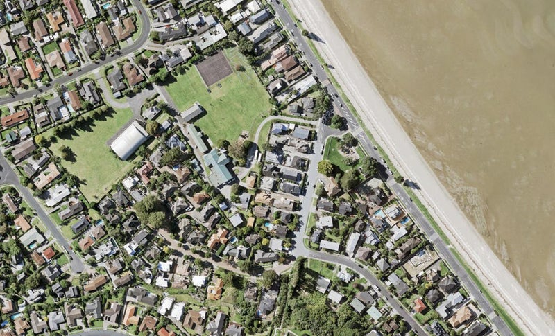 9A Hostel Access Road, Eastern Beach, Auckland - Carousel 1