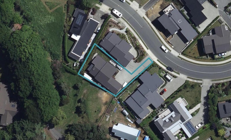 34 Angelus Avenue, Richmond - Carousel 1