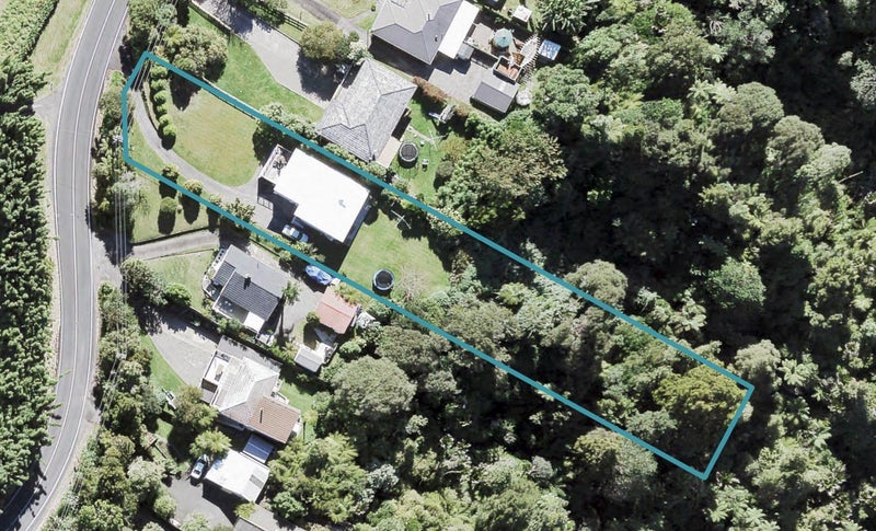 780 West Coast Road, Oratia, Auckland - Carousel 1