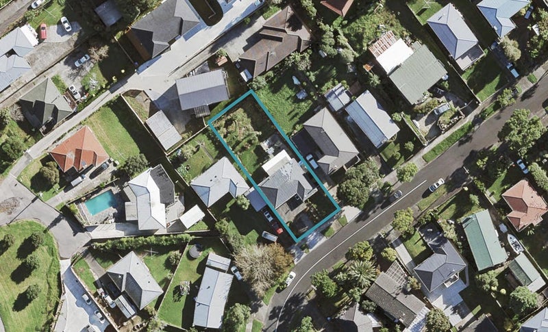 73 Rosamund Avenue, New Windsor, Auckland - Carousel 1