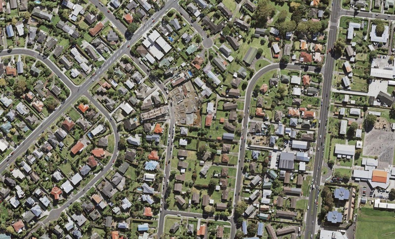 57B Potter Avenue, Northcote, Auckland - Carousel 1