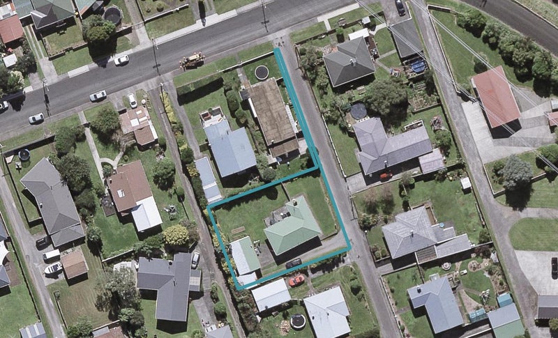 18B Saxton Road, Upper Vogeltown, New Plymouth - Carousel 1