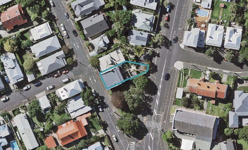 1/24 Church Street, Devonport, Auckland - Carousel 1