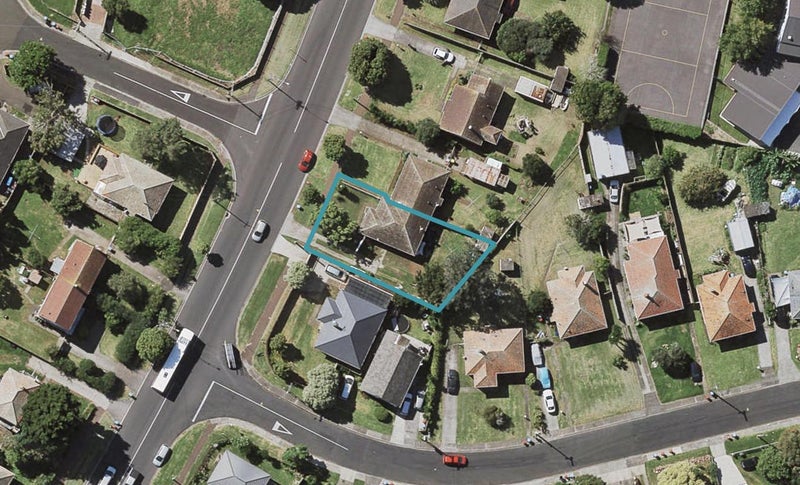 74 Tripoli Road, Panmure, Auckland - Carousel 1