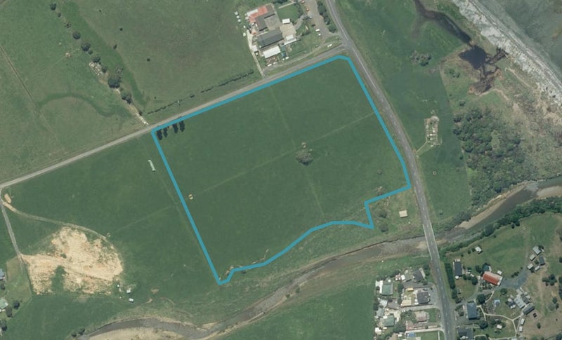 1227 East Coast Road, WHAKATIWAI, MIRANDA - Carousel 1