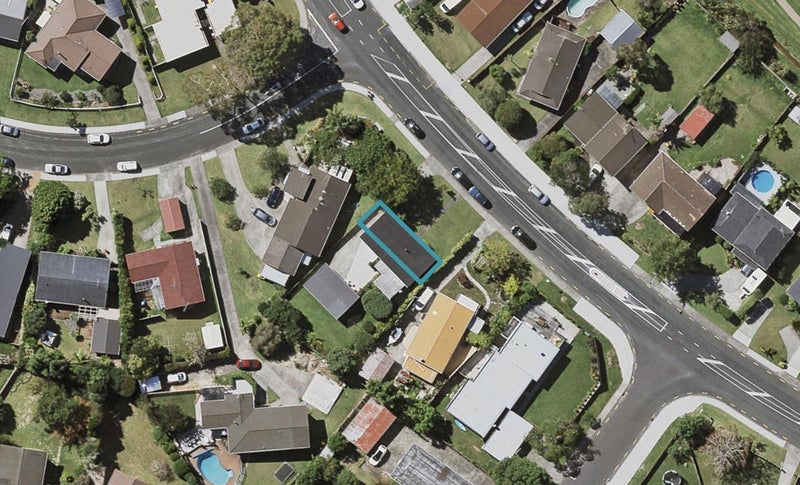 113B Sycamore Drive, Sunnynook, Auckland - Carousel 1