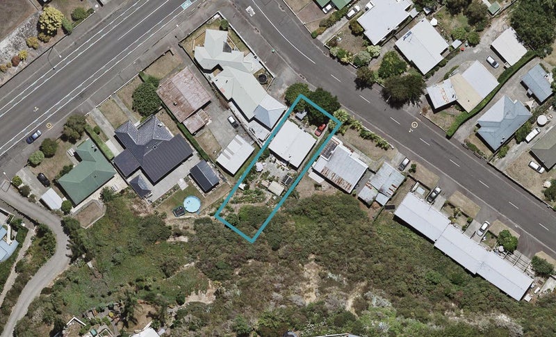 52 Burns Road, Hospital Hill, Napier - Carousel 1