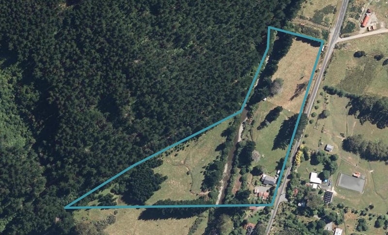 2069 Akatarawa Road, Akatarawa Valley, Upper Hutt - Carousel 1