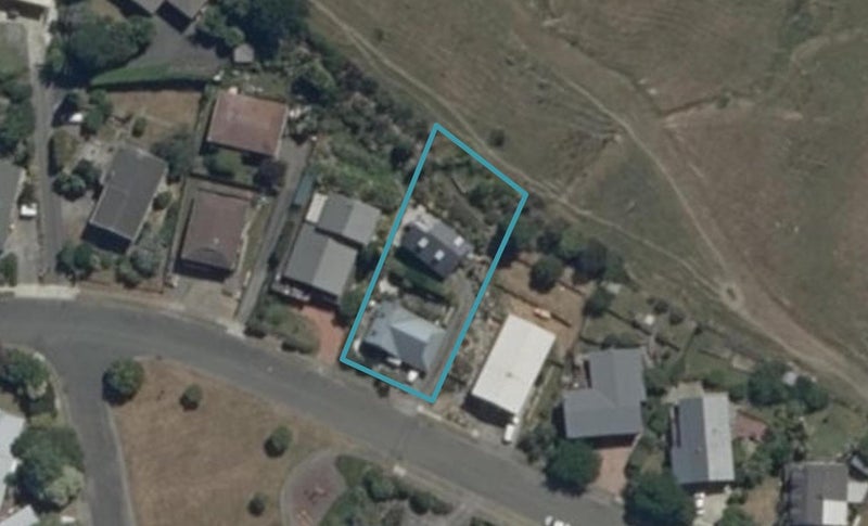 19 Werneth Street, Atawhai, Nelson - Carousel 1