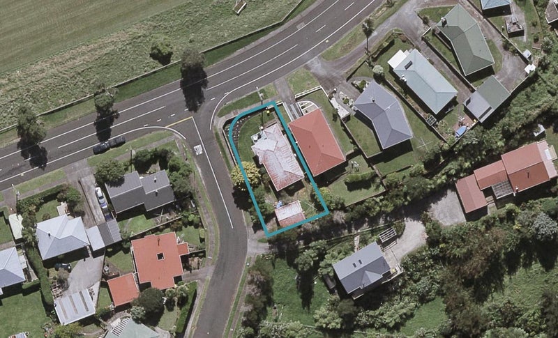 195 Omata Road, Blagdon, New Plymouth - Carousel 1