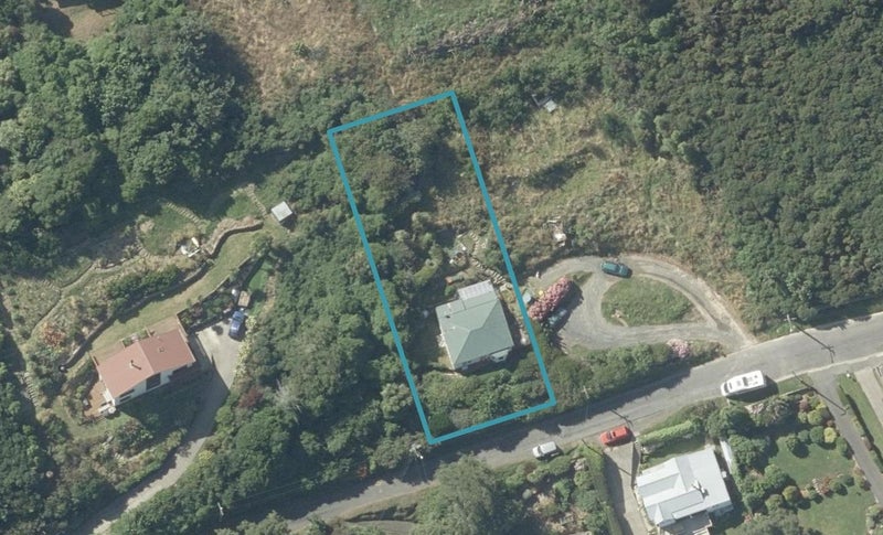 71 Manapouri Street, Ravensbourne, Dunedin - Carousel 1