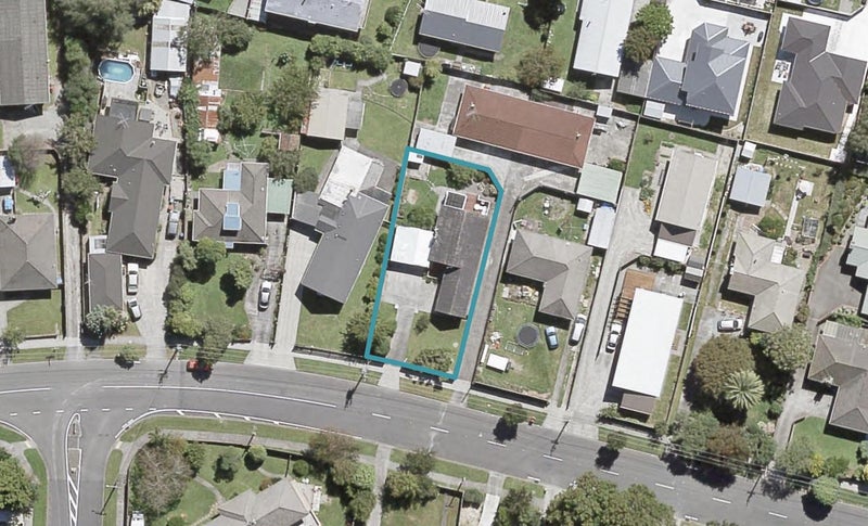 64 Shakespeare Avenue, Trentham, Upper Hutt - Carousel 1