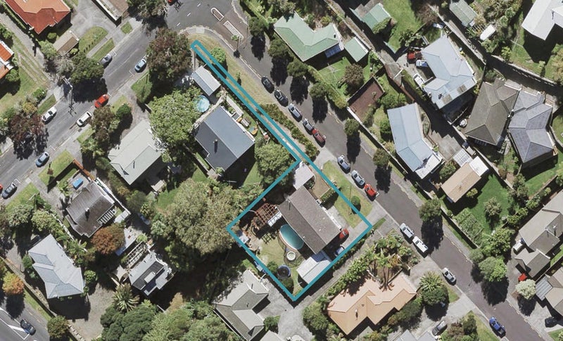 3 Millstream Drive, Henderson, Auckland - Carousel 1