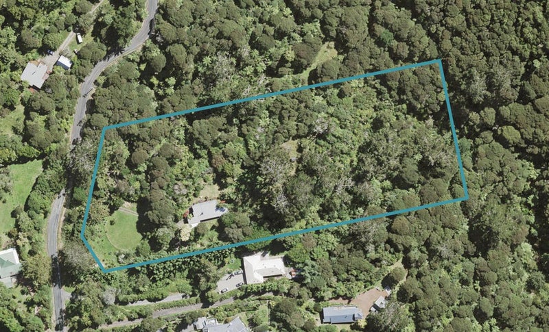154 Shaw Road, Oratia, Auckland - Carousel 1