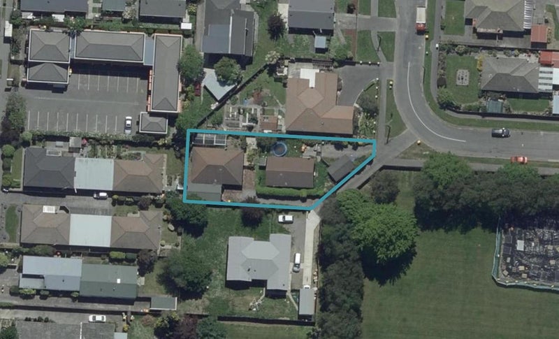 1/93 Momorangi Crescent, Redwood, Christchurch - Carousel 1