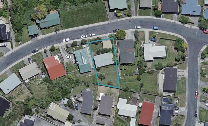 54 Chapman Street, Newlands, Wellington - Carousel 1