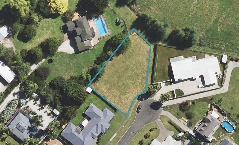 10 Kingfisher Drive, Whataupoko, Gisborne - Carousel 1