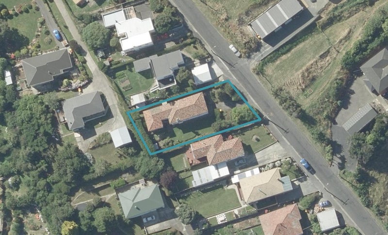 19 Ascog Road, Ravensbourne, Dunedin - Carousel 1