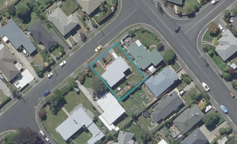 5 Derwent Street, Helensburgh, Dunedin - Carousel 1