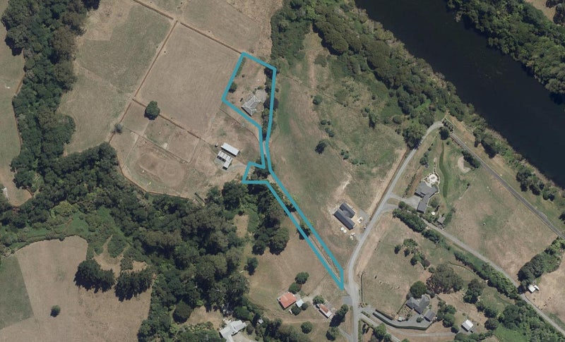 8 Nukuhau Lane, Rukuhia, Hamilton - Carousel 1
