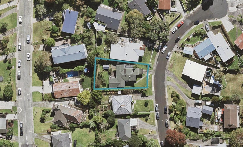 16 Nutsey Avenue, Northcote, Auckland - Carousel 1