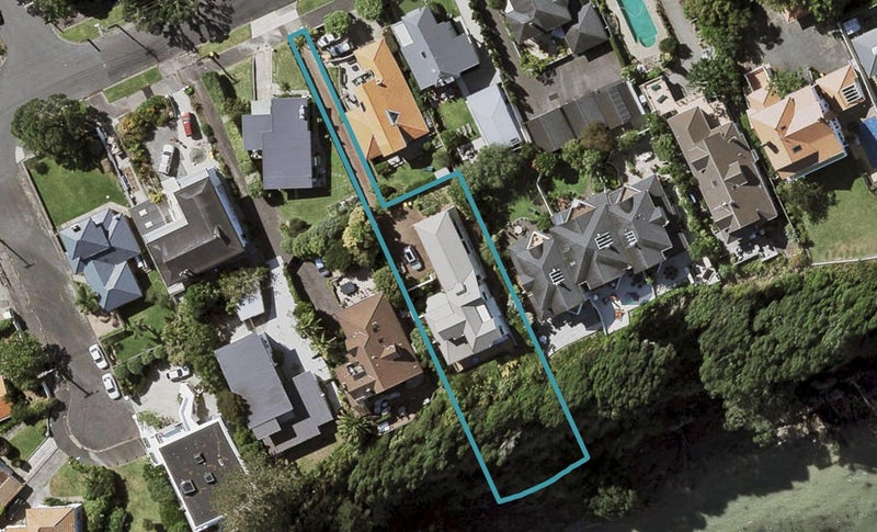 77 Stanley Point Road, Stanley Point, Auckland - Carousel 1