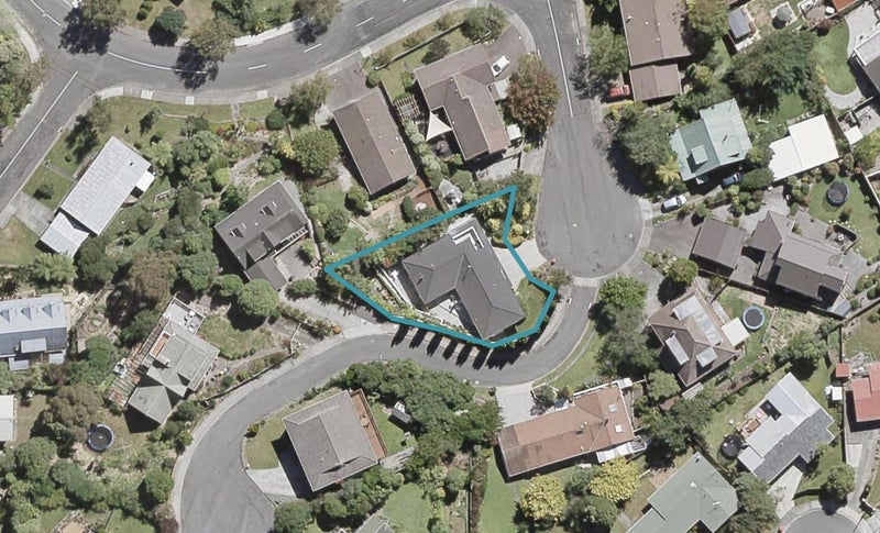 4 Roman Close, Silverstream, Upper Hutt - Carousel 1