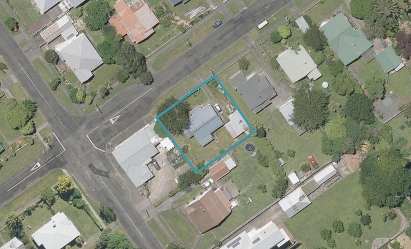 2 Bute Place, Aramoho, Whanganui - Carousel 1