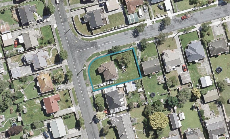 10 Shearer Crescent, Naenae, Lower Hutt - Carousel 1