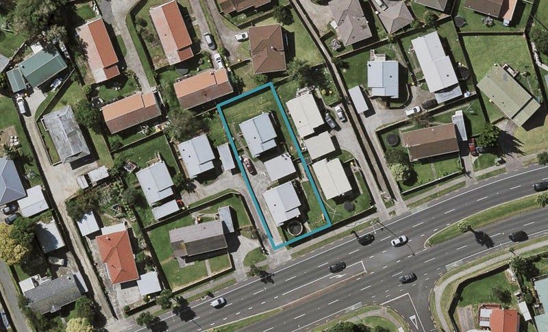 66 Te Irirangi Drive, Clover Park, Auckland - Carousel 1