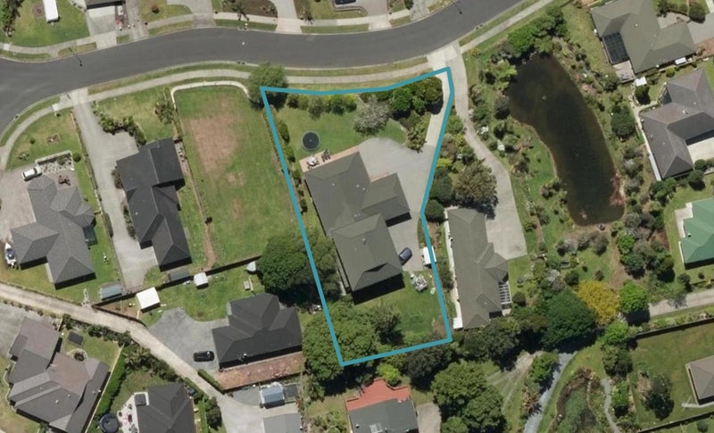 7 Bonselaar Drive, Kamo, Whangarei - Carousel 1