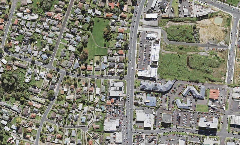 1A Daytona Road, Henderson, Auckland - Carousel 1