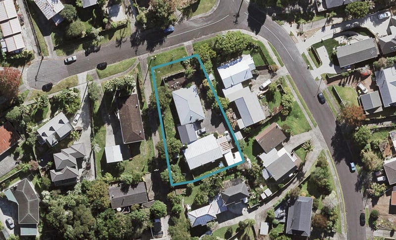 2/22 Windy Ridge Road, Glenfield, Auckland - Carousel 1