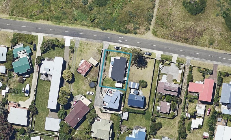 310 Ocean Road, Ohope, Ōhope - Carousel 1