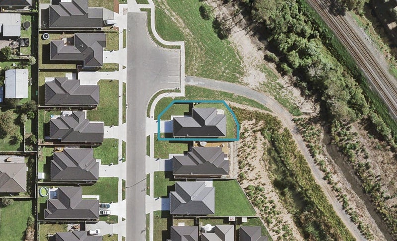 16 Captain Mitchell Drive, Opaheke, Papakura - Carousel 1