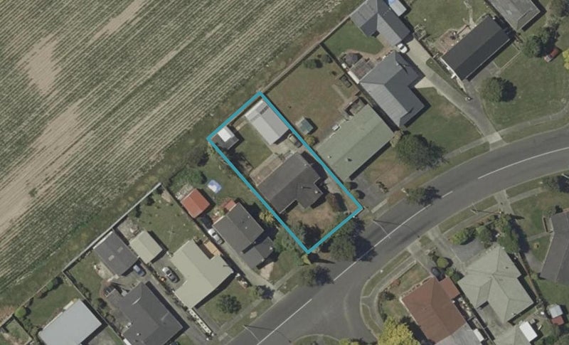 121 Benmore Avenue, Cloverlea, Palmerston North - Carousel 1